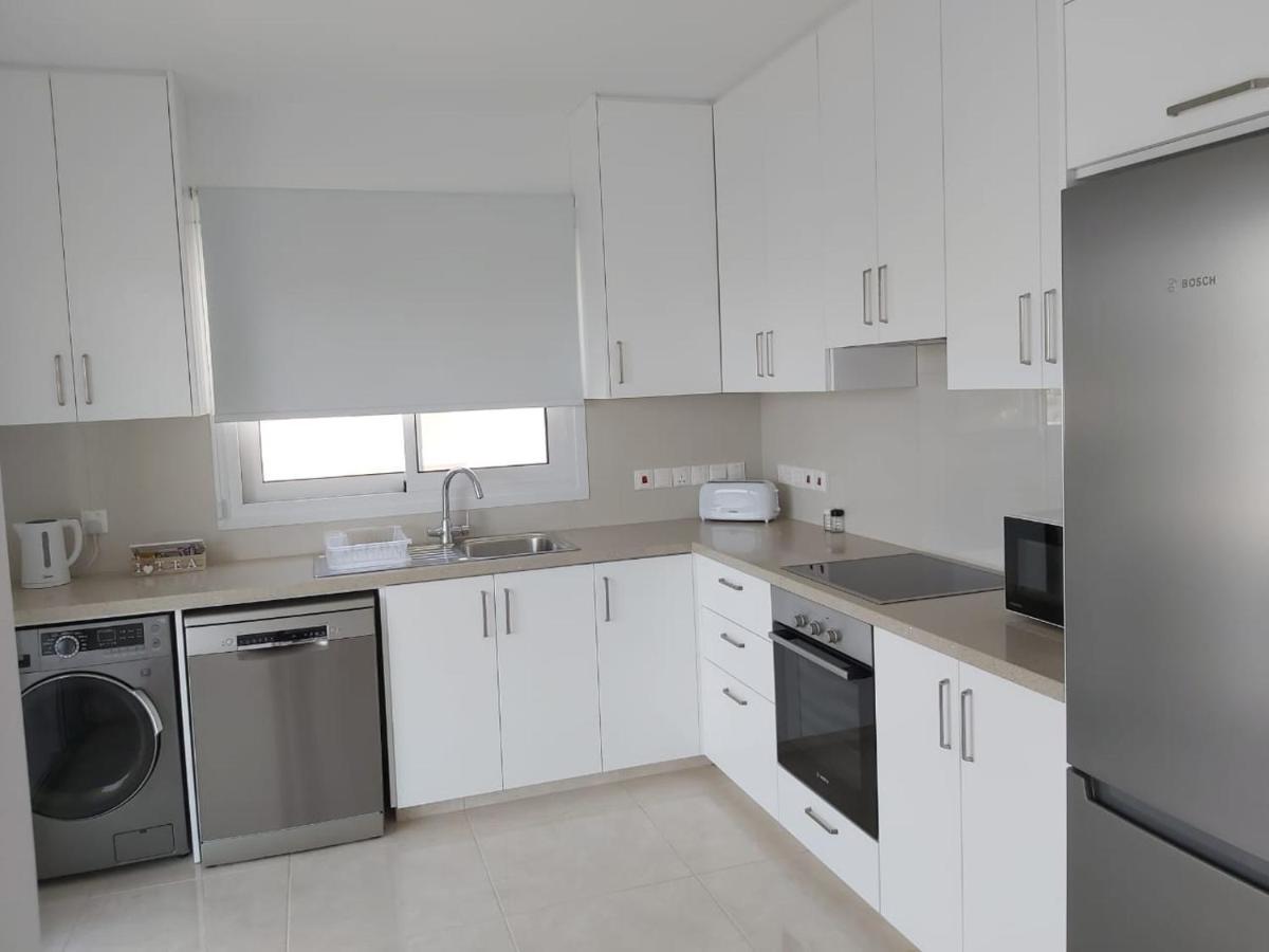 Dinglis Residences 31 Larnaca Exteriör bild
