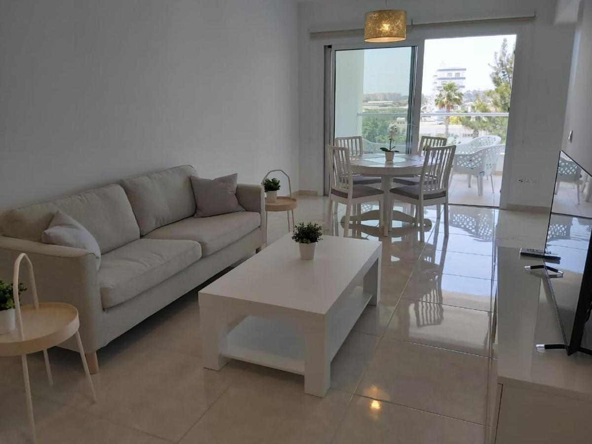 Dinglis Residences 31 Larnaca Exteriör bild