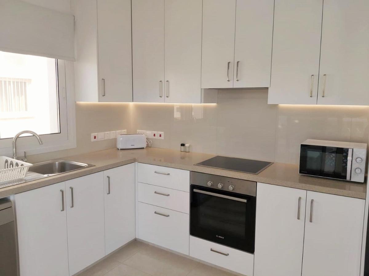 Dinglis Residences 31 Larnaca Exteriör bild