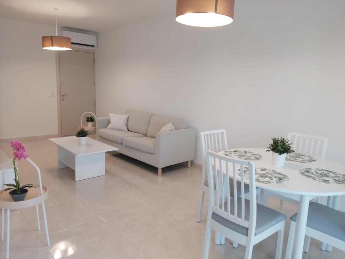 Dinglis Residences 31 Larnaca Exteriör bild