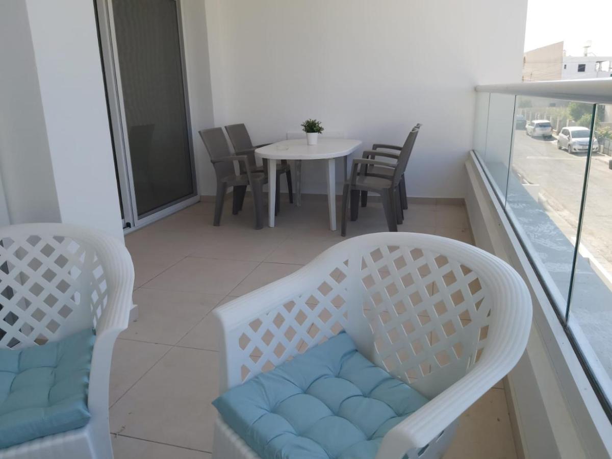 Dinglis Residences 31 Larnaca Exteriör bild