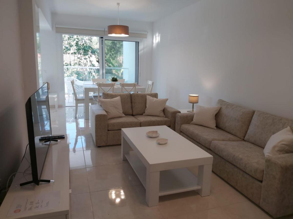 Dinglis Residences 31 Larnaca Exteriör bild