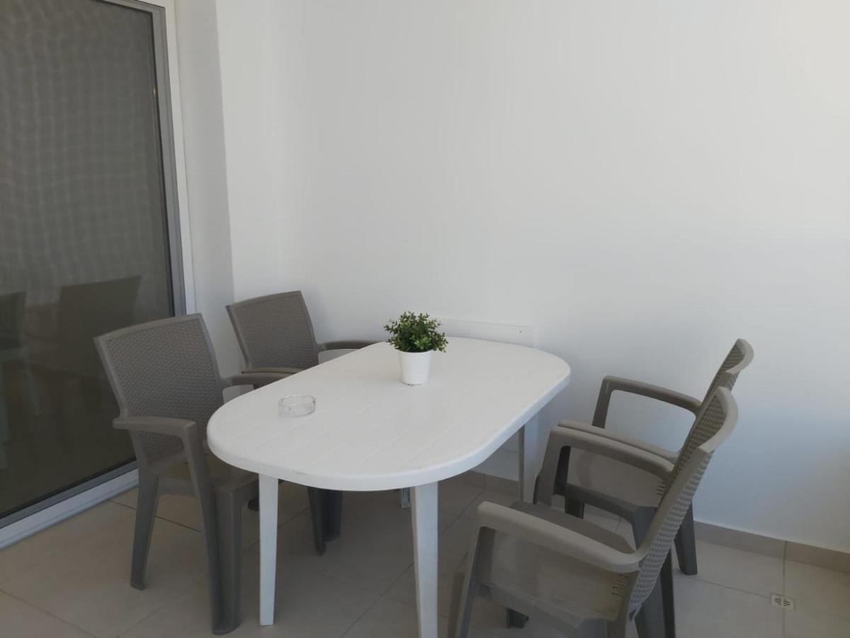 Dinglis Residences 31 Larnaca Exteriör bild