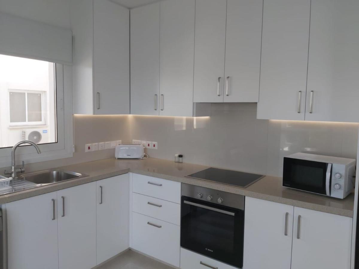 Dinglis Residences 31 Larnaca Exteriör bild